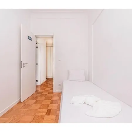 Houze Spacious 4 Bedroom Flat Near Zoo Lejlighed *